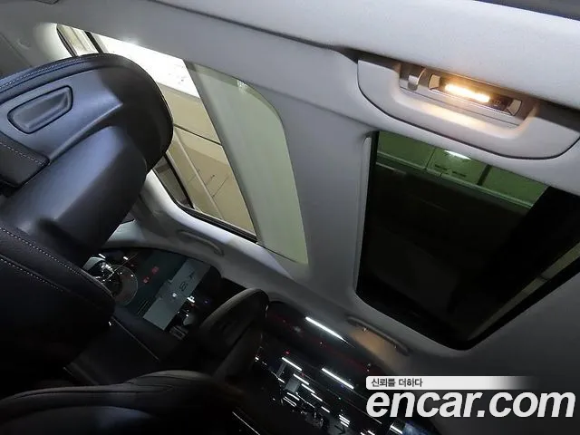Mercedes-Benz E-Class — Фото автомобиля 15