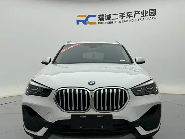 BMW X1 — Фото автомобиля 2