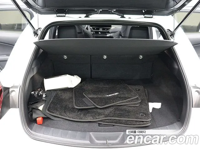 Lexus UX — Фото автомобиля 20