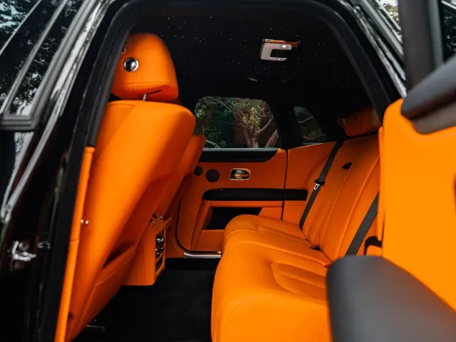 Rolls-Royce Ghost — Фото автомобиля 10