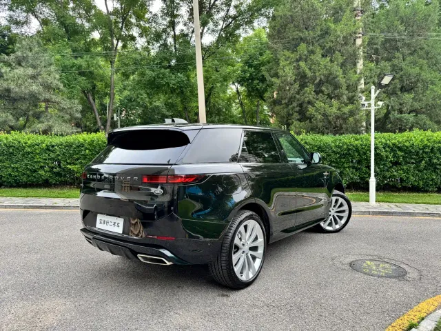 Land Rover Range Rover Sport — Фото автомобиля 5
