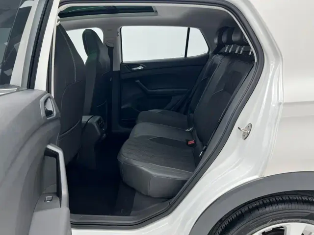 Volkswagen T-Cross — Фото автомобиля 8