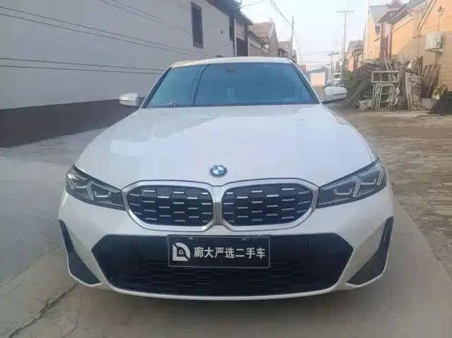 BMW 3 Series — Фото автомобиля 2