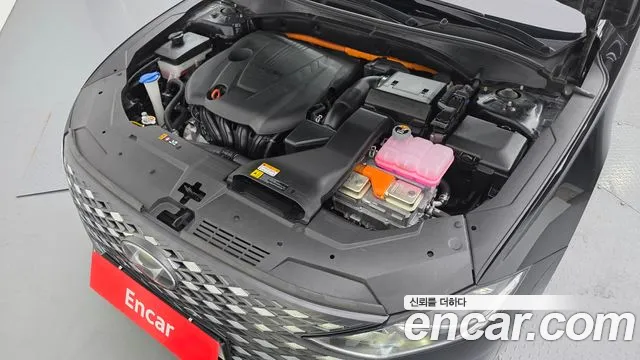 Hyundai Grandeur Grandeur (New) Hybrid — Фото автомобиля 6
