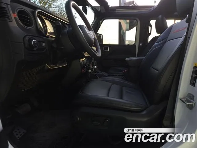Jeep Wrangler JL — Фото автомобиля 10