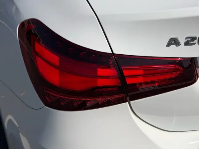 Mercedes-Benz A-Class — Фото автомобиля 30