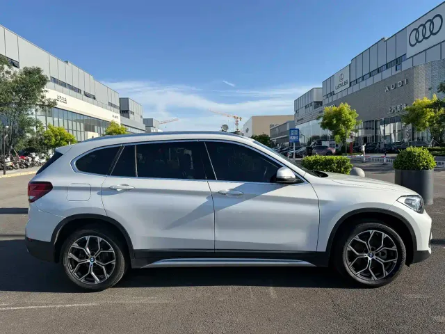 BMW X1 — Фото автомобиля 7