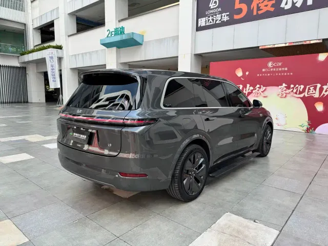 Li Auto L9 — Фото автомобиля 9