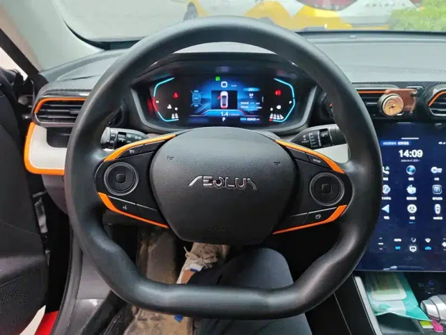 Dongfeng Yixuan — Фото автомобиля 14