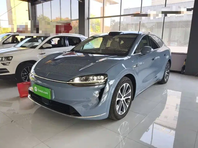 Фотография автомобиля — Luxeed R7