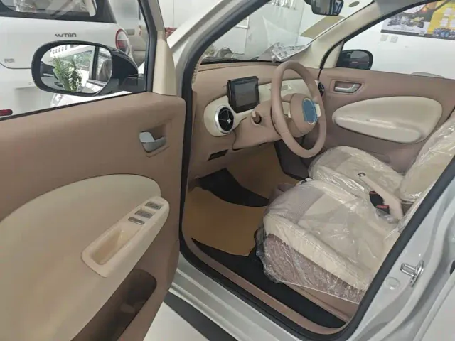 Wuling Hongguang Mini EV — Фото автомобиля 15