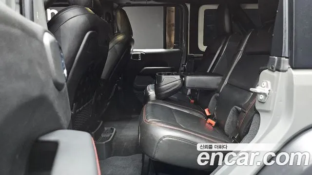 Jeep Wrangler Wrangler (JL) — Фото автомобиля 12