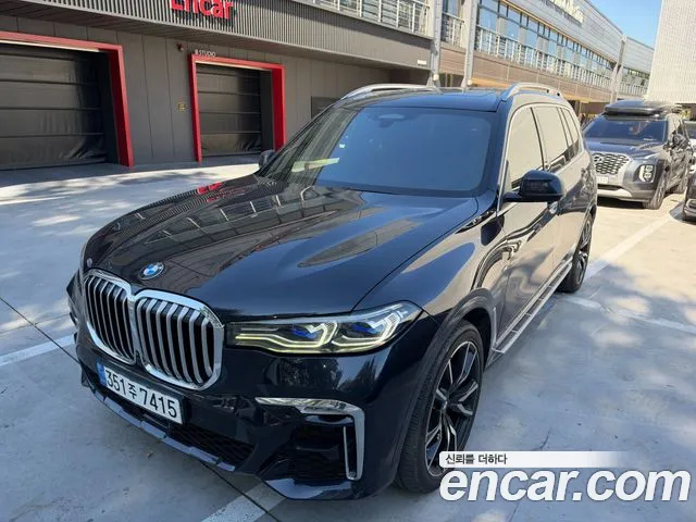 Фотография автомобиля — BMW X7 G07