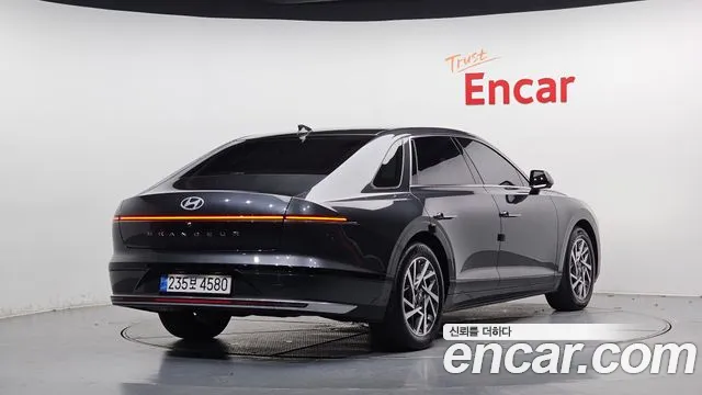 Hyundai Grandeur GN7 — Фото автомобиля 2