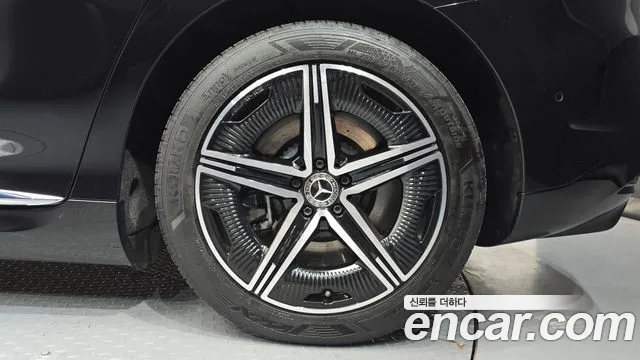 Mercedes-Benz EQE V295 — Фото автомобиля 6