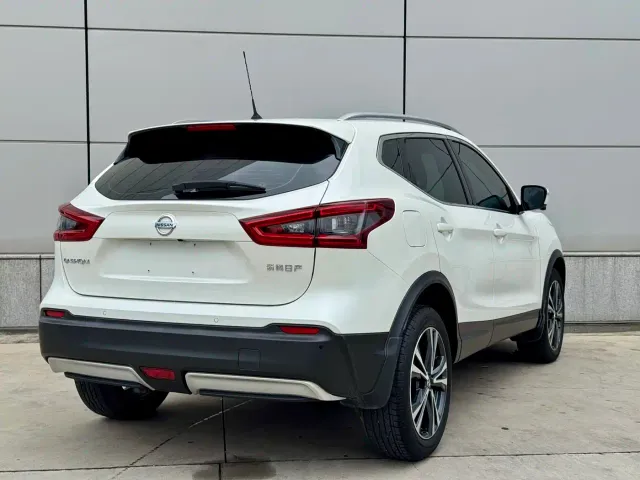 Nissan Qashqai — Фото автомобиля 4