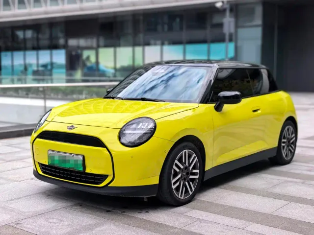 Фотография автомобиля — MINI Cooper