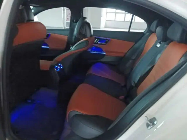 Mercedes-Benz C-Class — Фото автомобиля 9