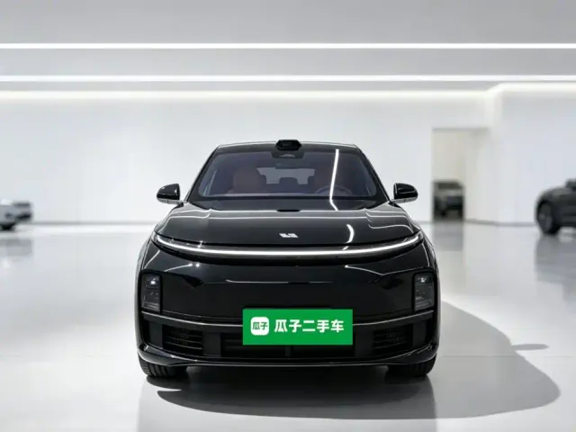 Li Auto L7 — Фото автомобиля 2