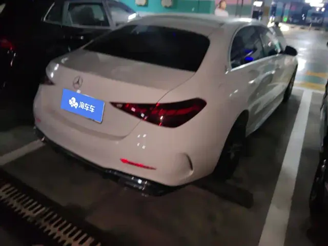 Mercedes-Benz C-Class — Фото автомобиля 3