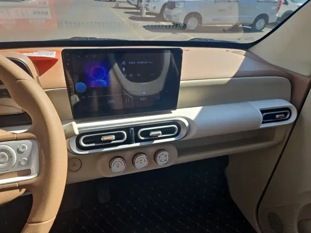 Wuling Hongguang Mini EV — Фото автомобиля 8