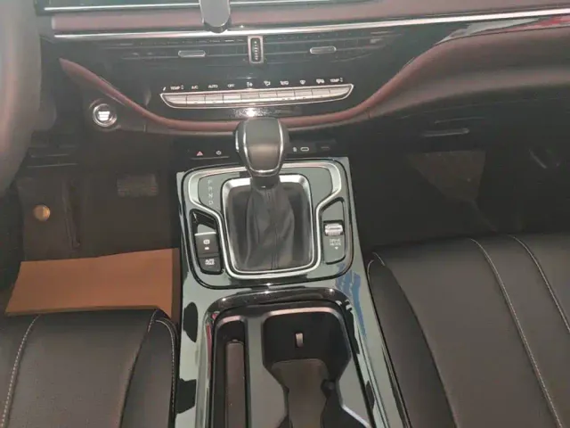 GAC Trumpchi M6 — Фото автомобиля 13