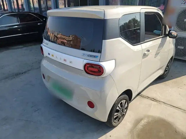 Wuling Hongguang Mini EV — Фото автомобиля 6