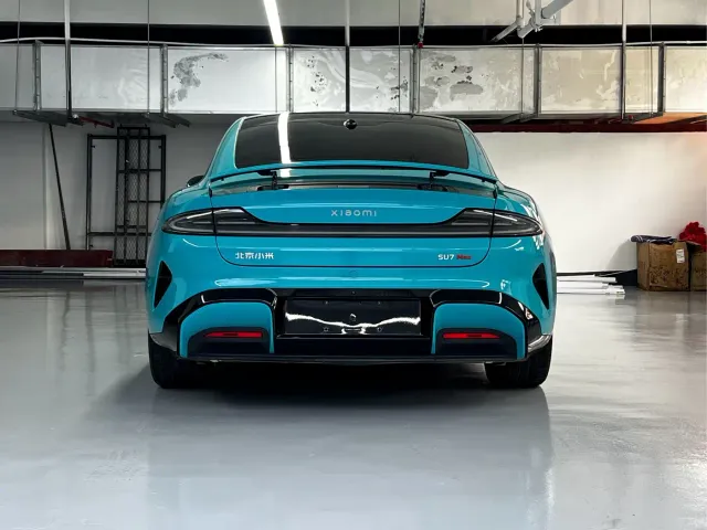 Xiaomi SU7 — Фото автомобиля 12