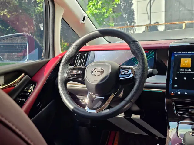 GAC Trumpchi E9 — Фото автомобиля 7