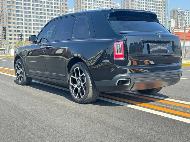 Rolls-Royce Cullinan — Фото автомобиля 6