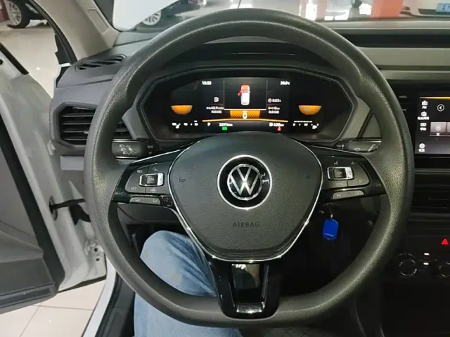 Volkswagen T-Cross — Фото автомобиля 10