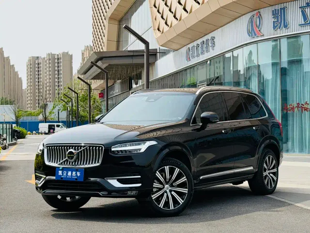 Фотография автомобиля — Volvo XC90