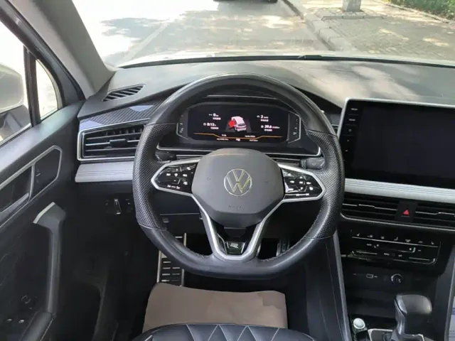 Volkswagen Tiguan L — Фото автомобиля 10