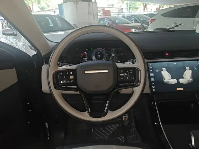 Land Rover Range Rover Evoque — Фото автомобиля 6