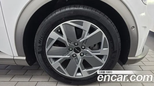 Genesis GV60 — Фото автомобиля 6