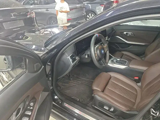 BMW i3 — Фото автомобиля 15