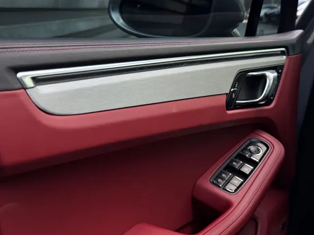 Porsche Macan — Фото автомобиля 24