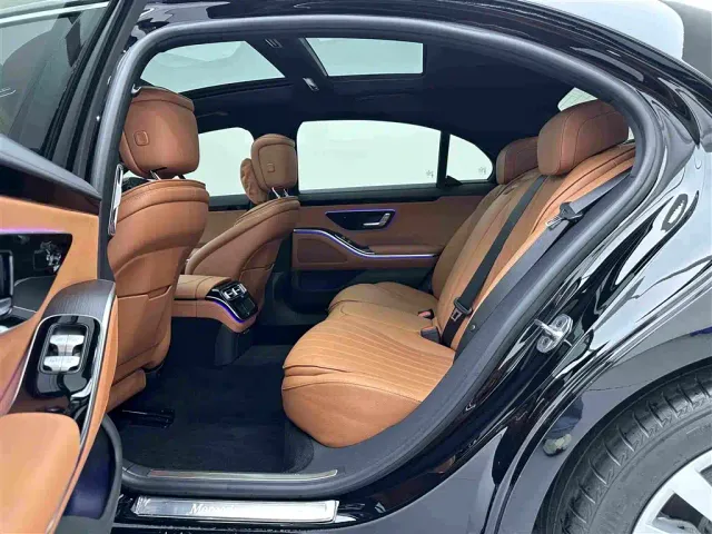 Mercedes-Benz S-Class — Фото автомобиля 21