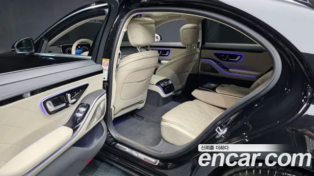 Mercedes-Benz S-Class — Фото автомобиля 19