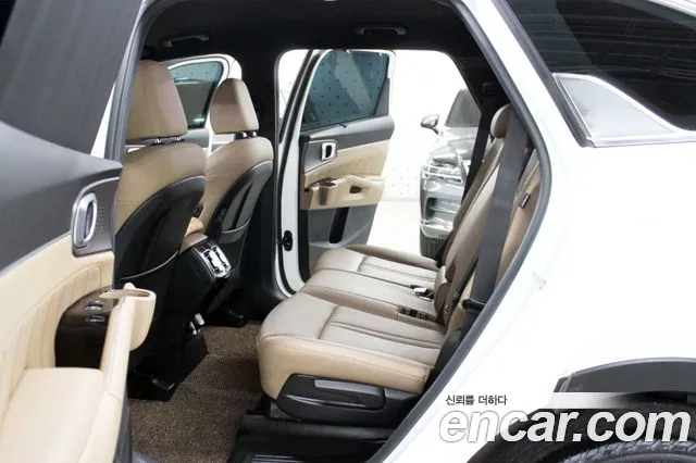 Kia Sorento Новый Sorento 4 поколение Дизель 2.2 2WD — Фото автомобиля 14