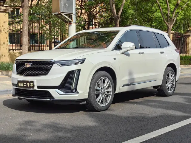 Фотография автомобиля — Cadillac XT6