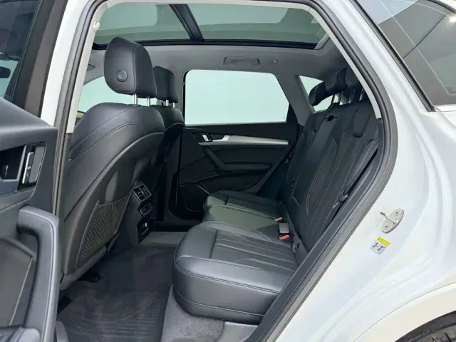 Audi Q5L — Фото автомобиля 19