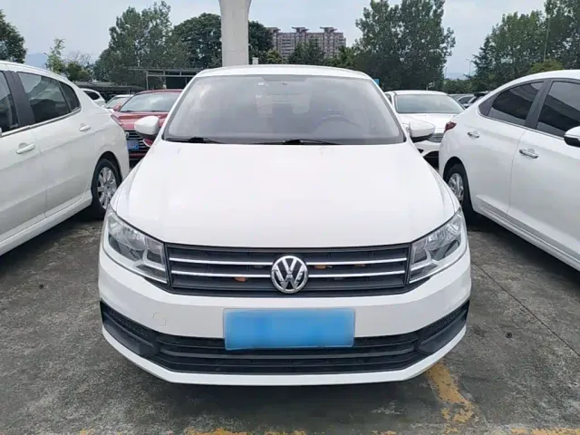 Volkswagen Santana — Фото автомобиля 2