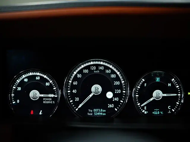 Rolls-Royce Cullinan — Фото автомобиля 2