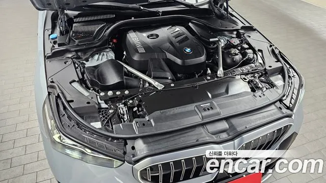 BMW 5 Series — Фото автомобиля 9