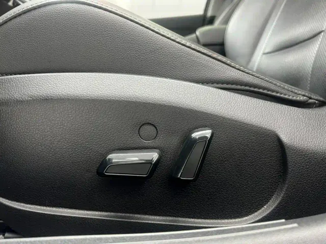 Hyundai Elantra — Фото автомобиля 14