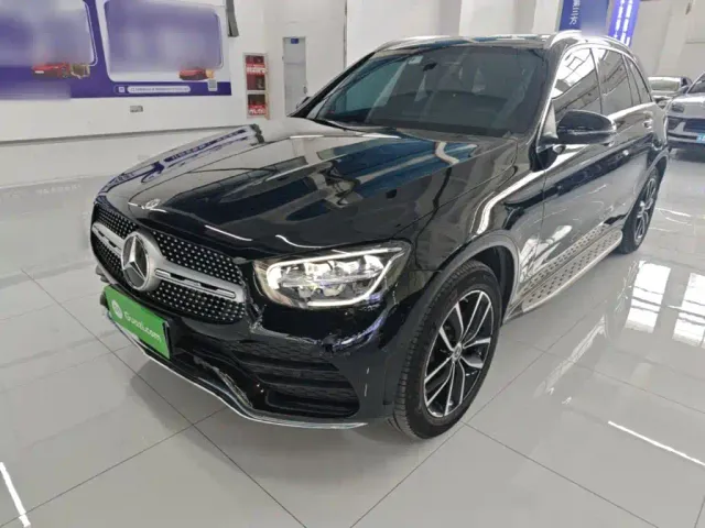 Фотография автомобиля — Mercedes-Benz GLC-Class