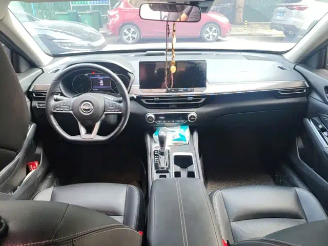 Nissan Teana — Фото автомобиля 9