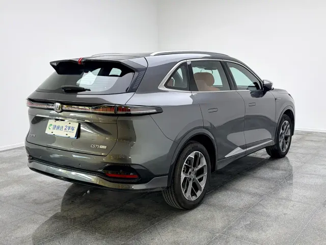 Changan CS75 Plus — Фото автомобиля 14