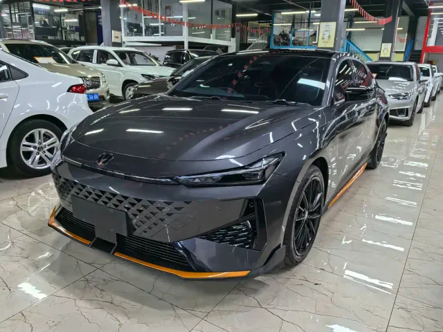 Фотография автомобиля — Changan UNI-V